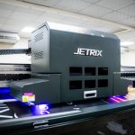 What Retailers Should Know Before Hiring a Signage Company