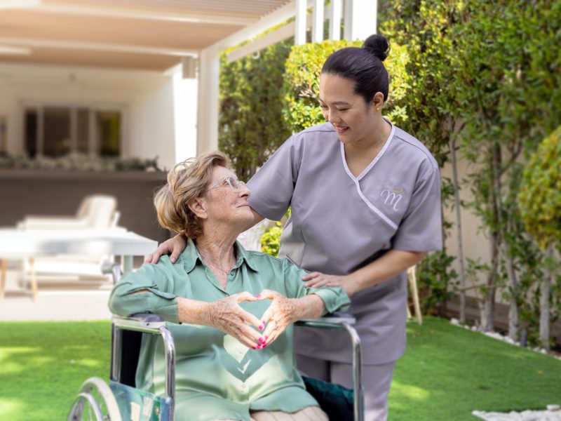 Signs Your Aging Parent Needs Elderly Home Care Immediately