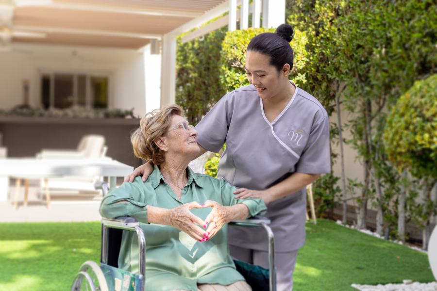 Signs Your Aging Parent Needs Elderly Home Care Immediately